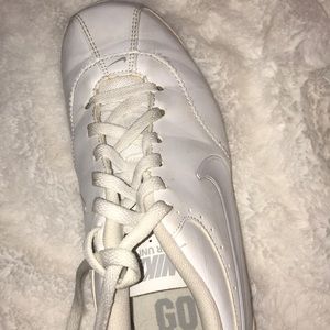 Nike cheer shoes